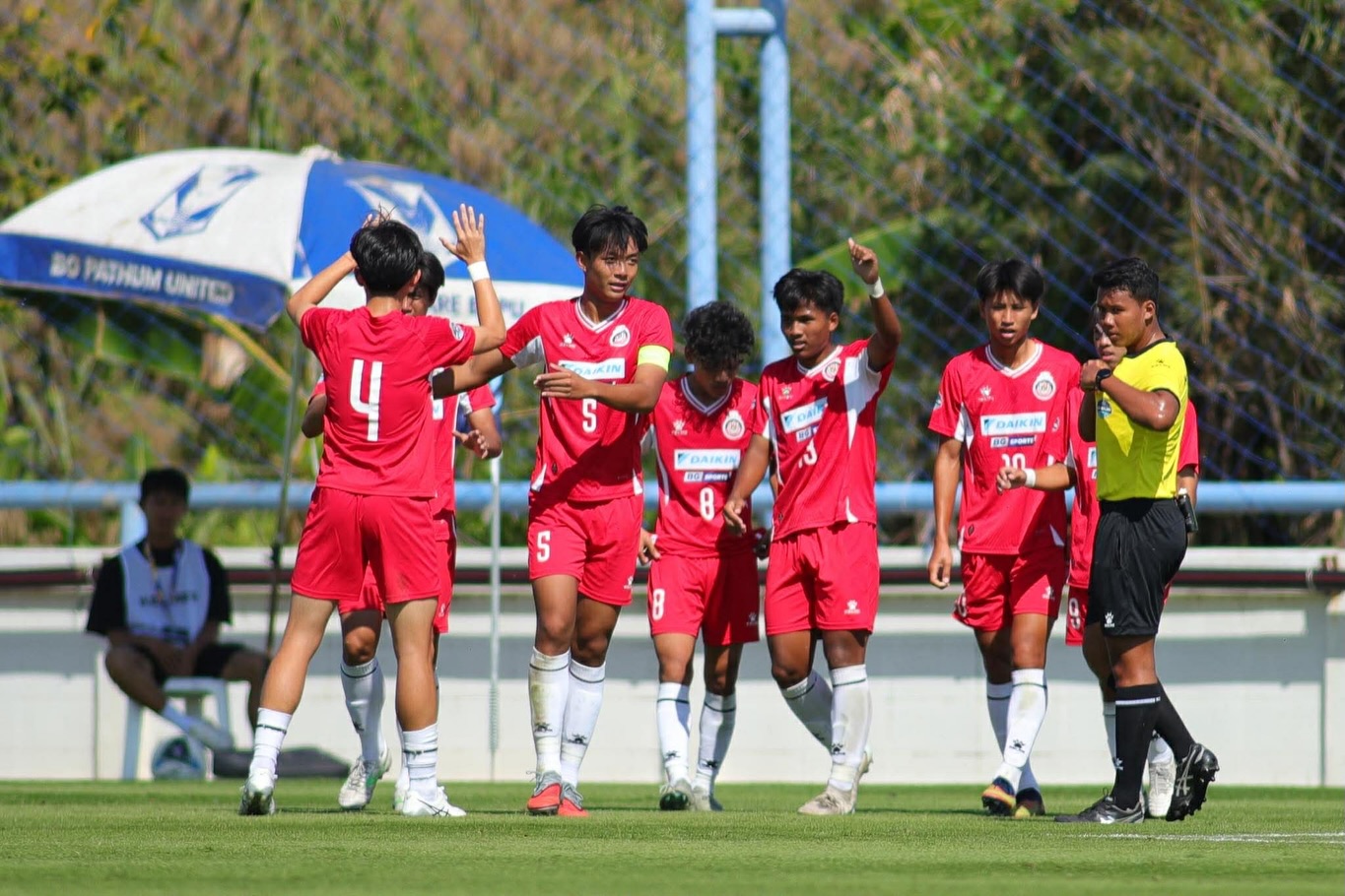  อัสสัมชัญธนบุรี แม่นโทษชนะ ท่าข้ามพิทยา ใน ASSETWISE BG CUP U19 2025 